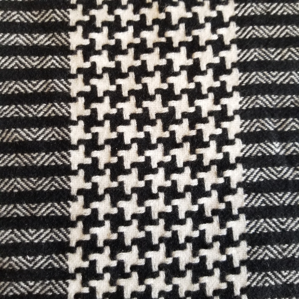 New Charter Club Black White Cashmere Scarf - Picture 2 of 4